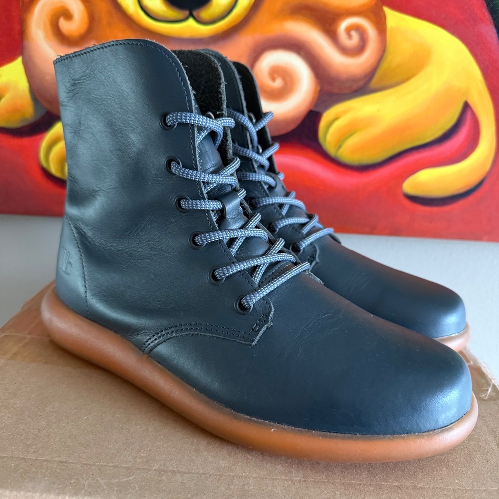WORLDboots Larries Leather Boots Navy/Gum - Size 7 Men's 8.5 Women's